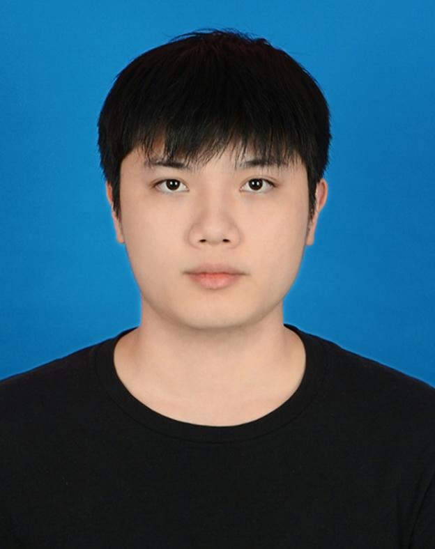 陈逸虎，电子信息学院辅导员。